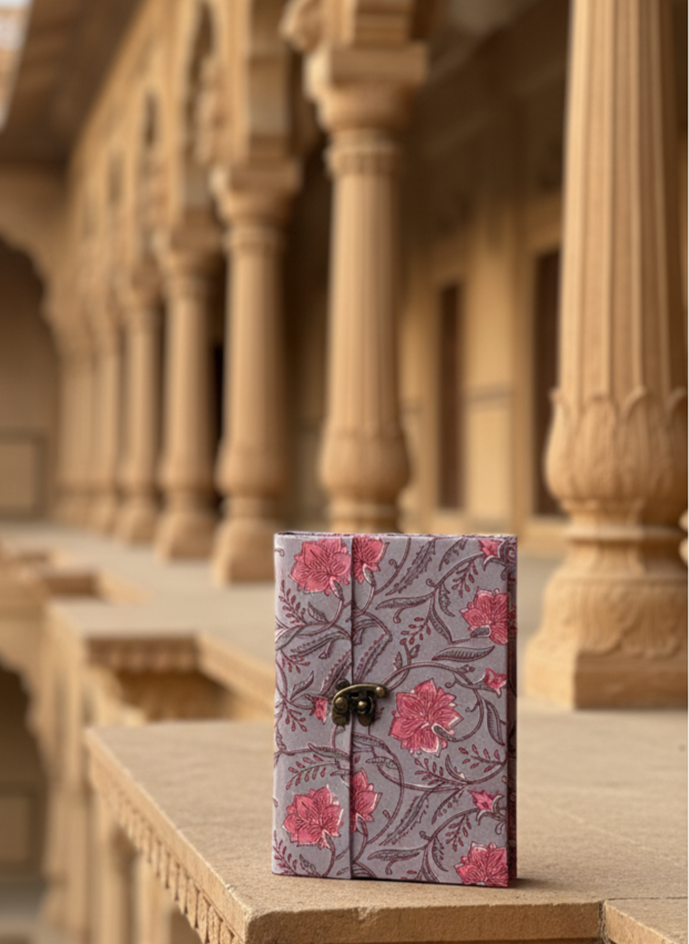 Dusty lavender floral with lock