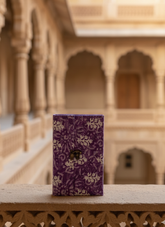 Amethyst vine with lock